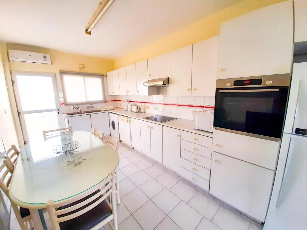 Агиос Тихонас: Samson Sea Breeze, 3bed sleeps 6, free WiFi