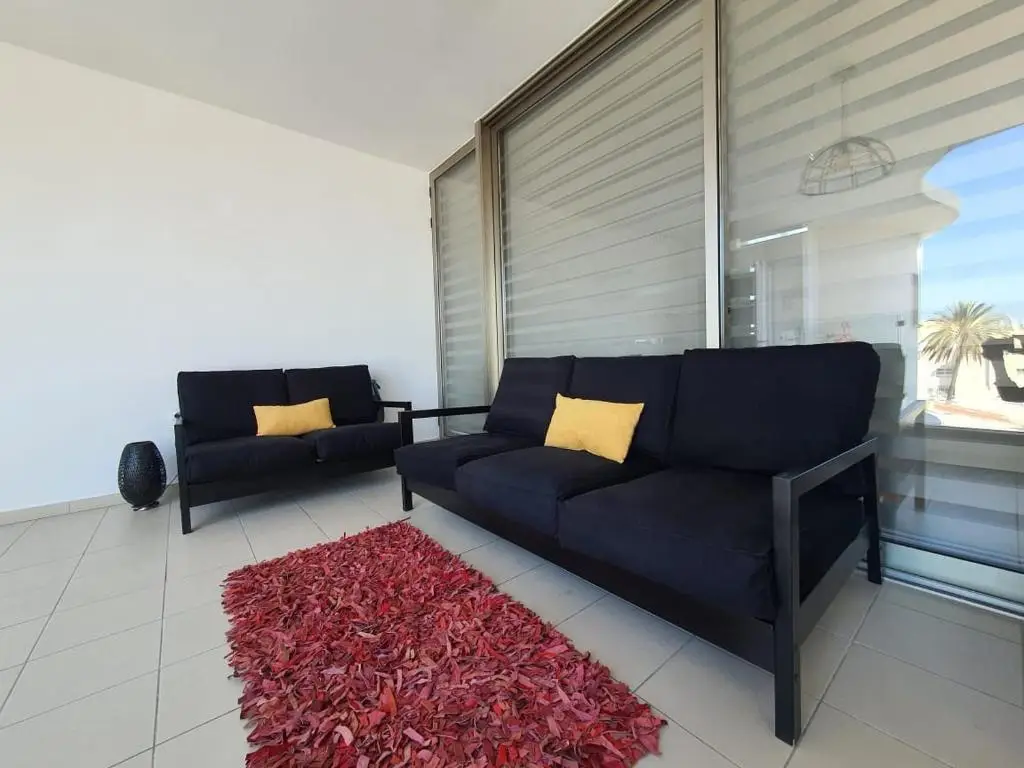 Ларнака: Anamor apartment 408
