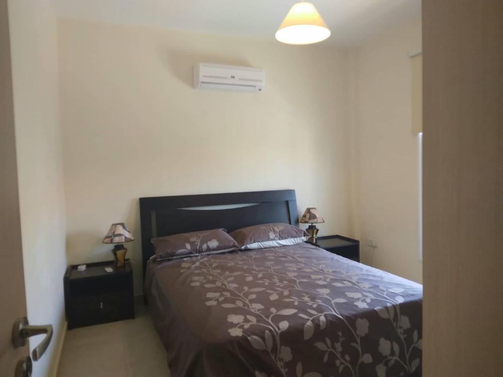 Кити: 2 bedroom apartment with communal pool and roof garden