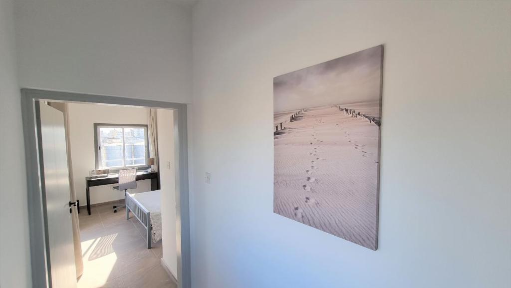 Ларнака: Apartment with 360° balcony and Direct Sea and Harbour View!
