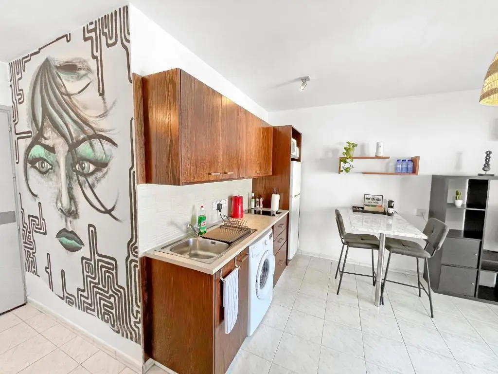 Ларнака: 2BR Seaview Penthouse in center