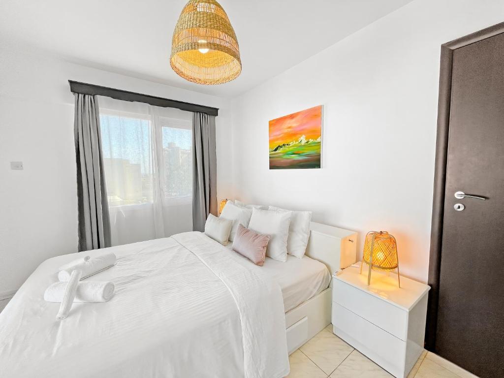 Ларнака: 2BR Seaview Penthouse in center
