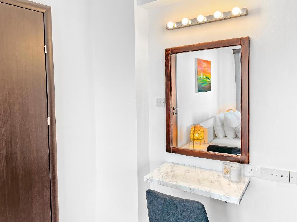 Ларнака: 2BR Seaview Penthouse in center
