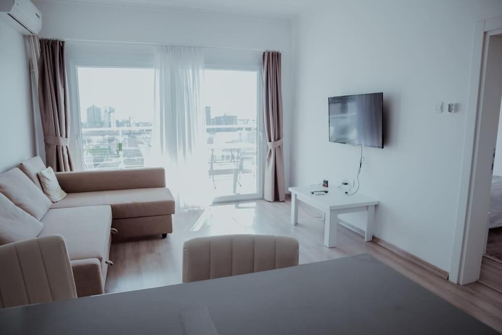 Трикомо (Искеле): Luxury 1 Bed in Longbeach