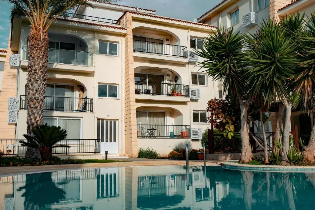 Fantastic 4 Cyprus First Line Beachfront — фото 1