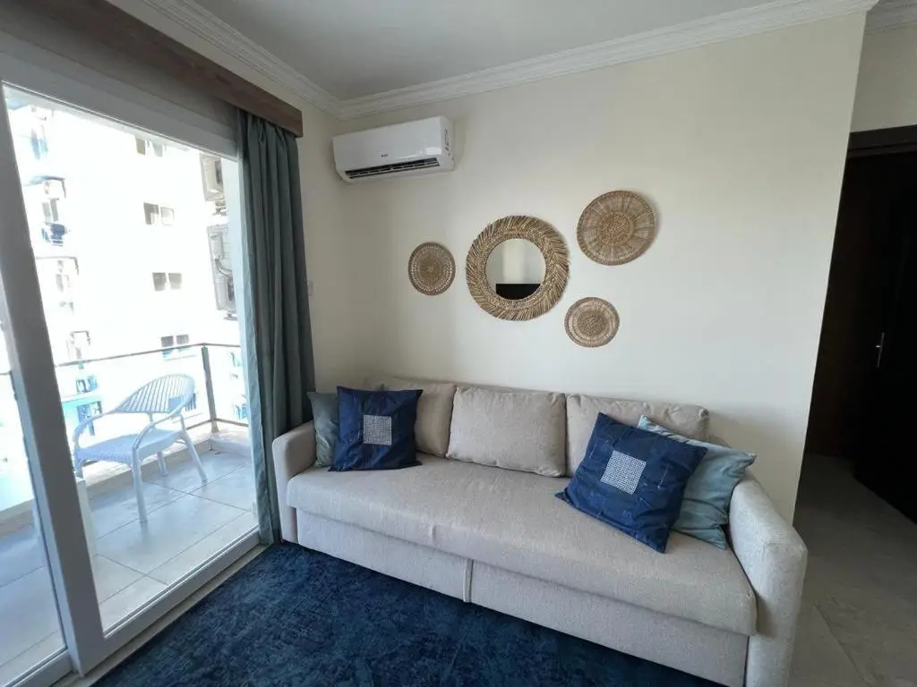 Авгору: Royal Life Poseidon Block B 1 bedroom