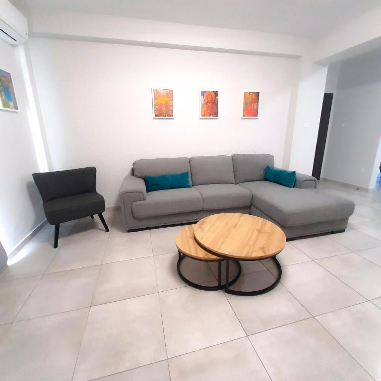 Лимассол: Sea Breeze Central, 2bed