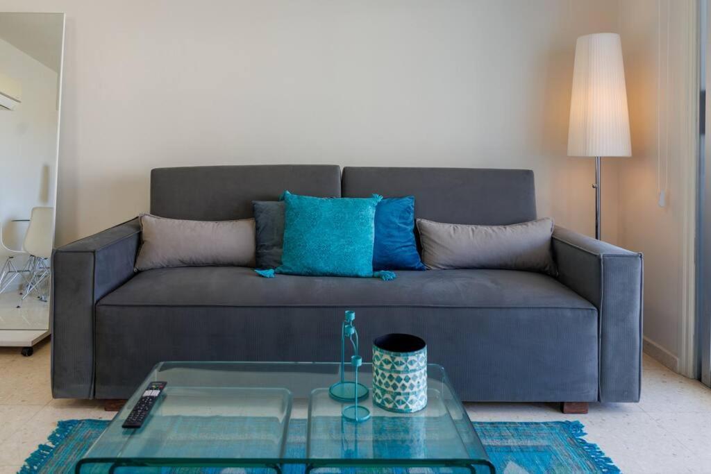 Пафос: 2bed Apartment by the Sea