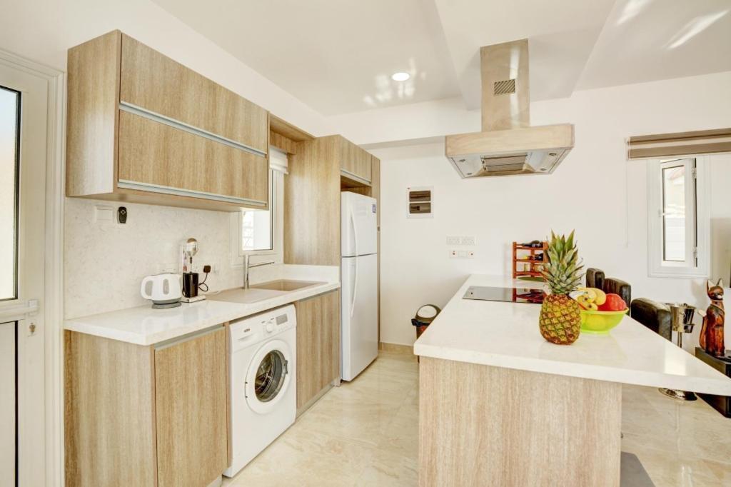 Паралимни: Villa Mario - 2min walk from Kapparis Beach