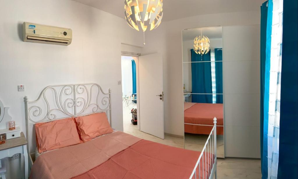 Пафос: Beautiful 2bedroom with the Pool