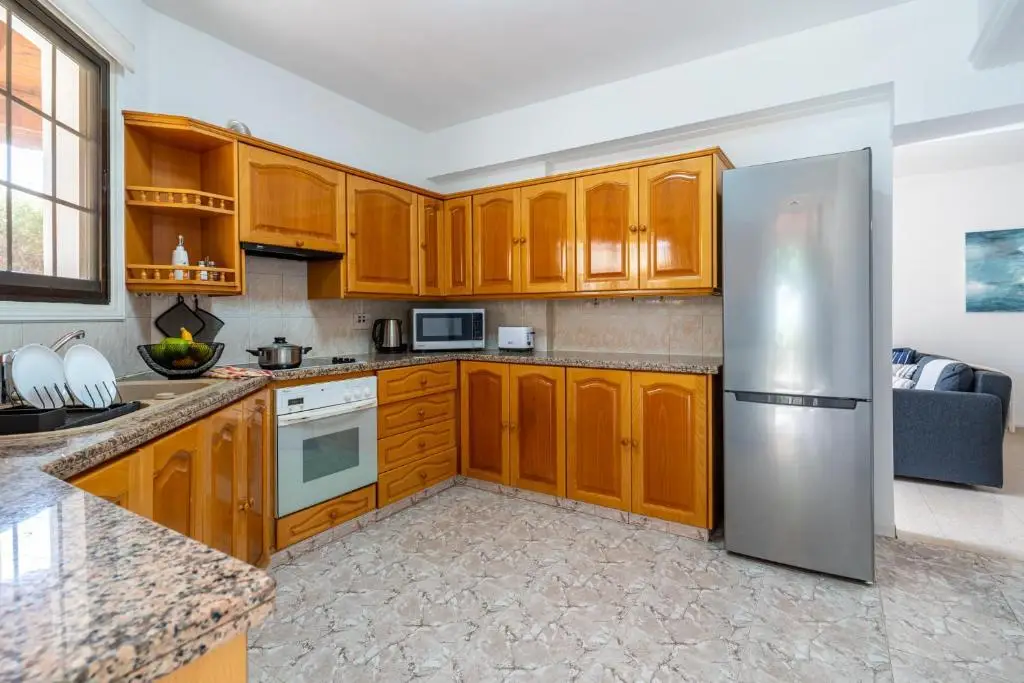 Ларнака: Azure 2-Br W/Terrace in Larnaca