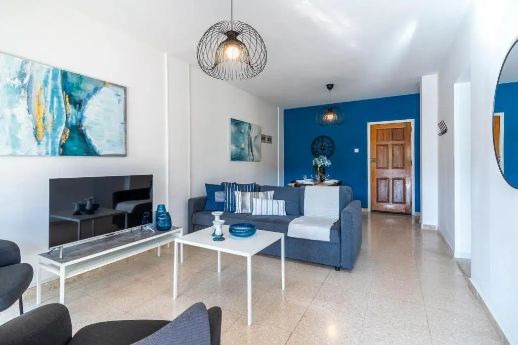 Ларнака: Azure 2-Br W/Terrace in Larnaca