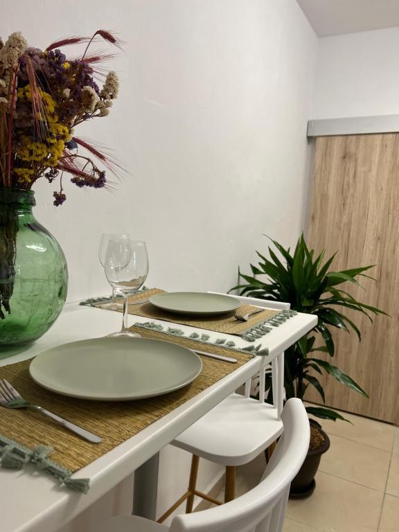 Какопетрия: Vhouse at Vouni