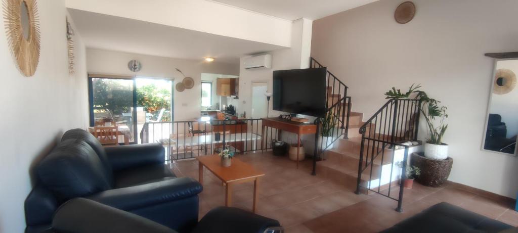 Полис Хрисохус: Island Spirit Beach House