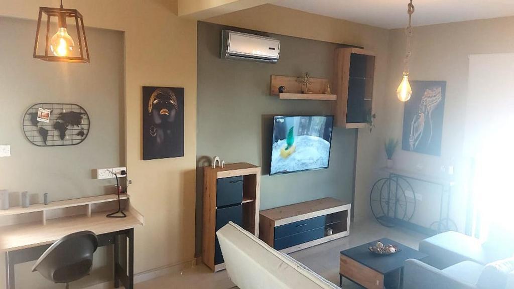 Терсефану: Paramount Gardens Resorts C201