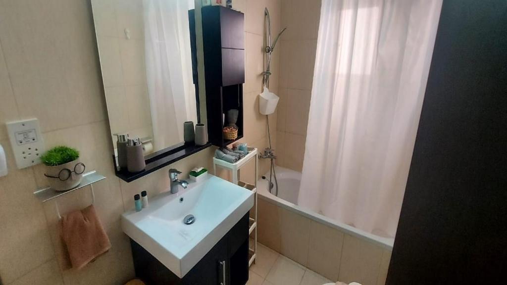 Терсефану: Paramount Gardens Resorts C202