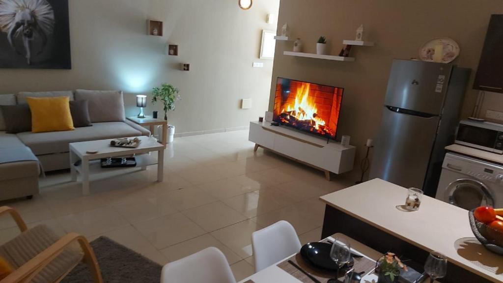 Терсефану: Paramount Gardens Resorts C202