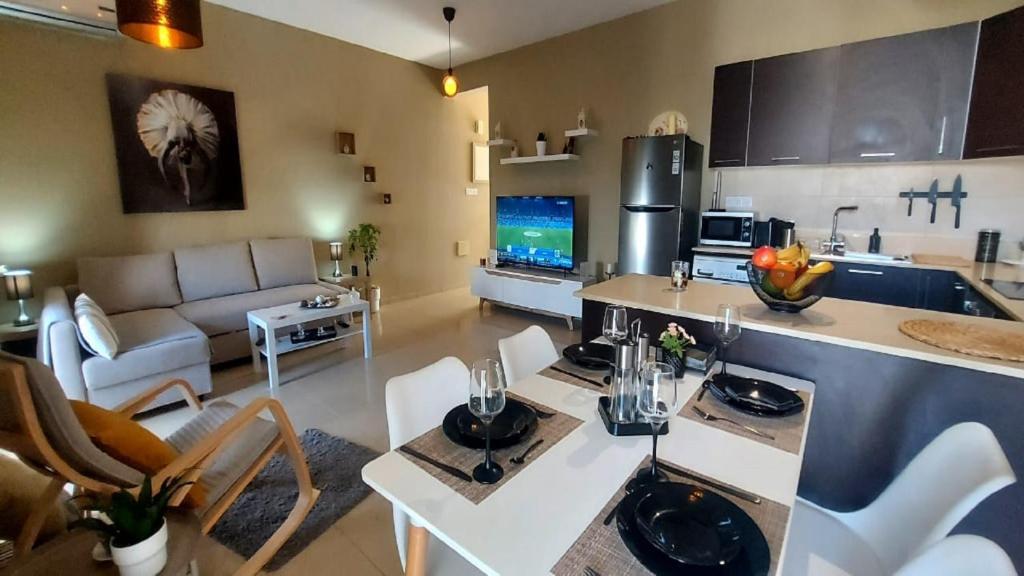 Терсефану: Paramount Gardens Resorts C202