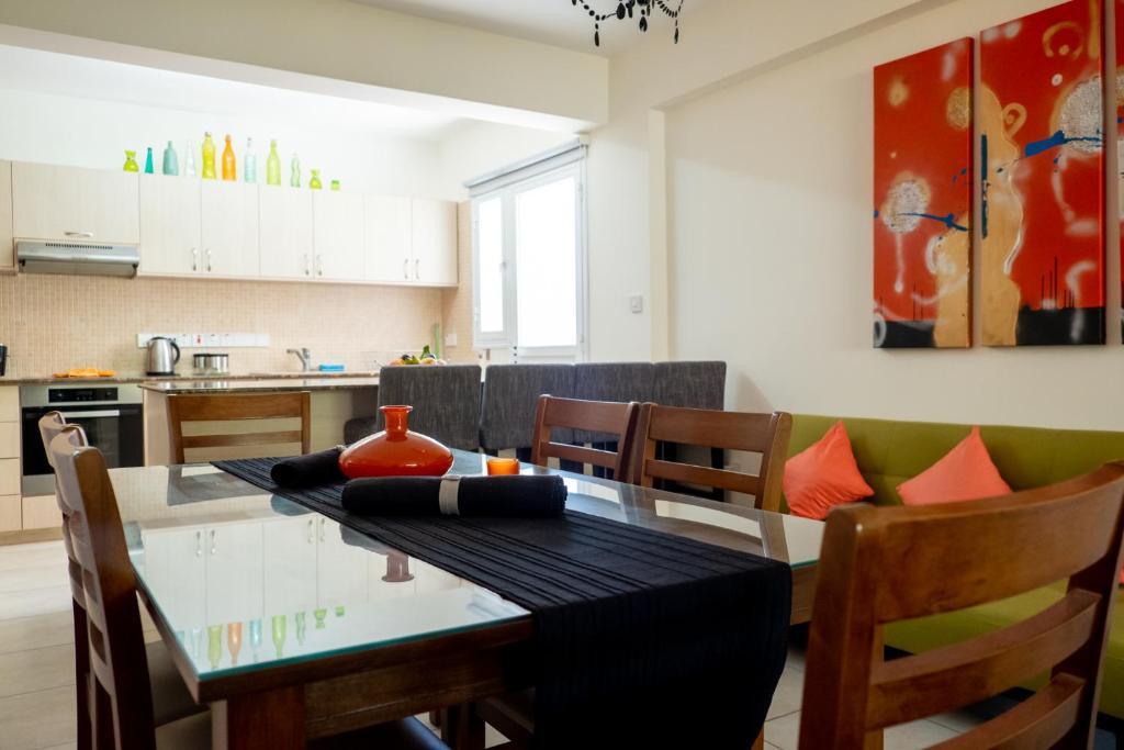 Пейя: Stylish 2 Bedroom apartment in Pegia