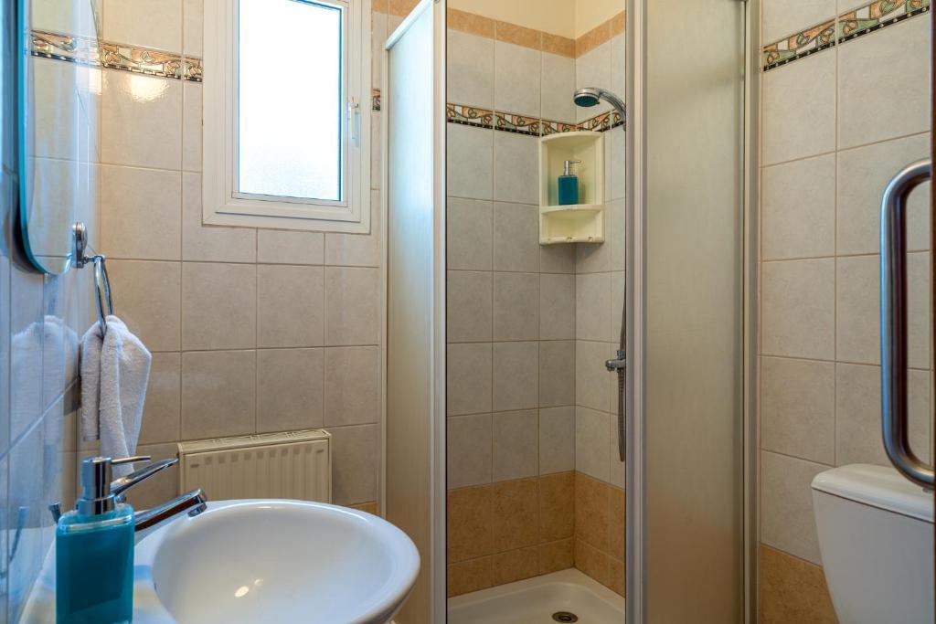 Ларнака: Melograno 3-Br Apt W/ Terrace in Larnaca