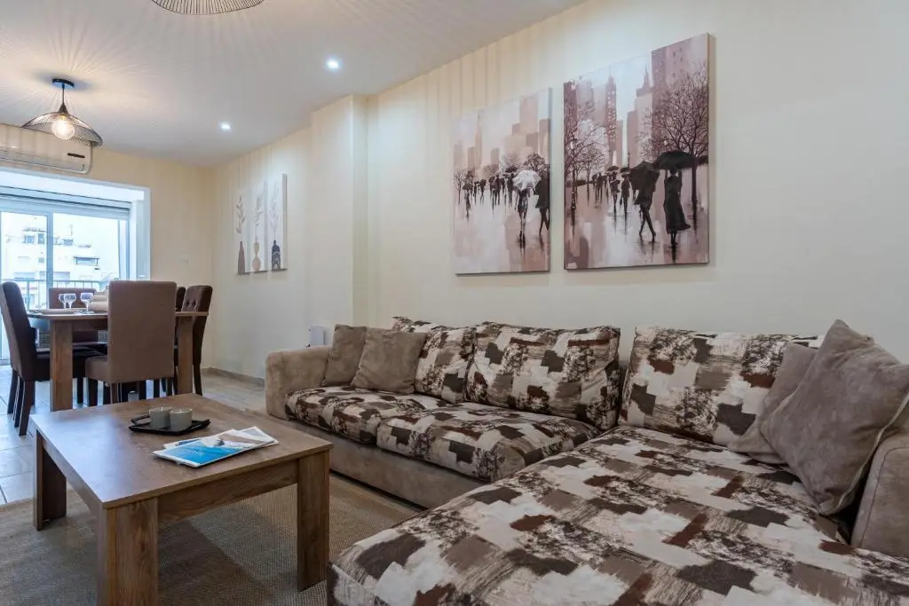 Ларнака: Celeste 3-Bedroom Apartment in Larnaca
