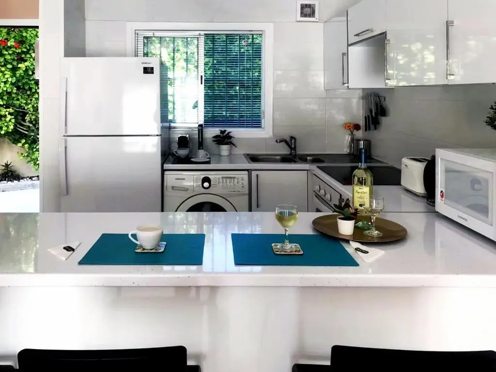 Пафос: Seaside Maisonette 200M from sea