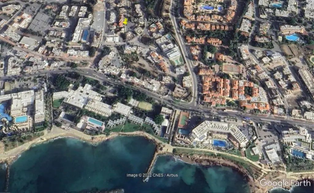 Пафос: Seaside Maisonette 200M from sea