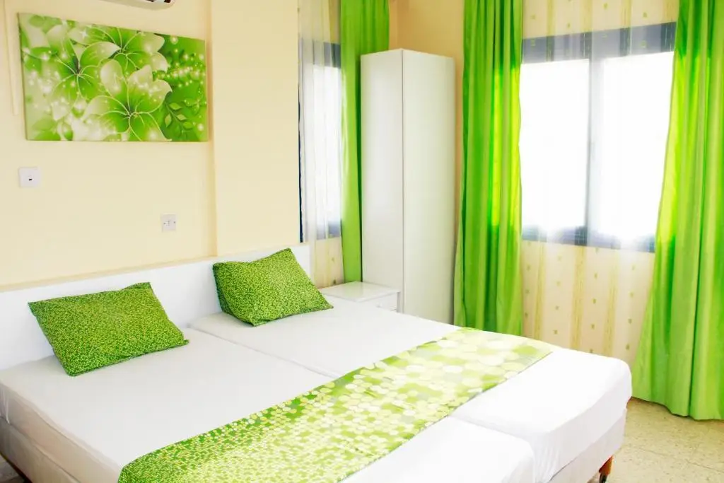 Айя-Напа: 604 Agia Napa Center