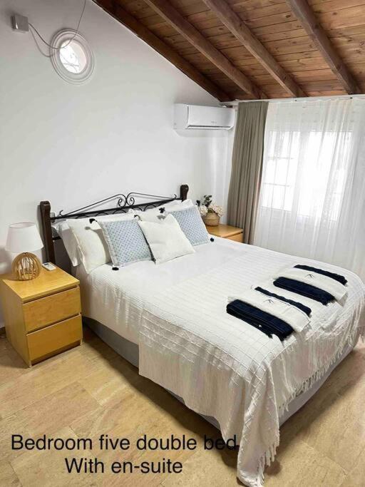 Трикомо (Искеле): Beautiful 5 bed Villa with Pool