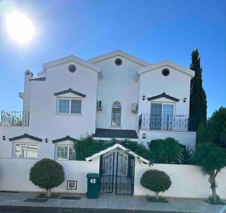 Трикомо (Искеле): Beautiful 5 bed Villa with Pool
