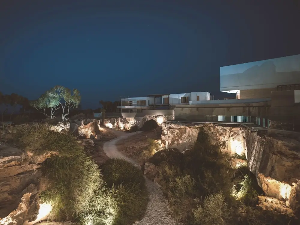 Протарас: Sanders Konnos Bay Athina - Breathtaking 6-bedroom Villa On the Beach Front