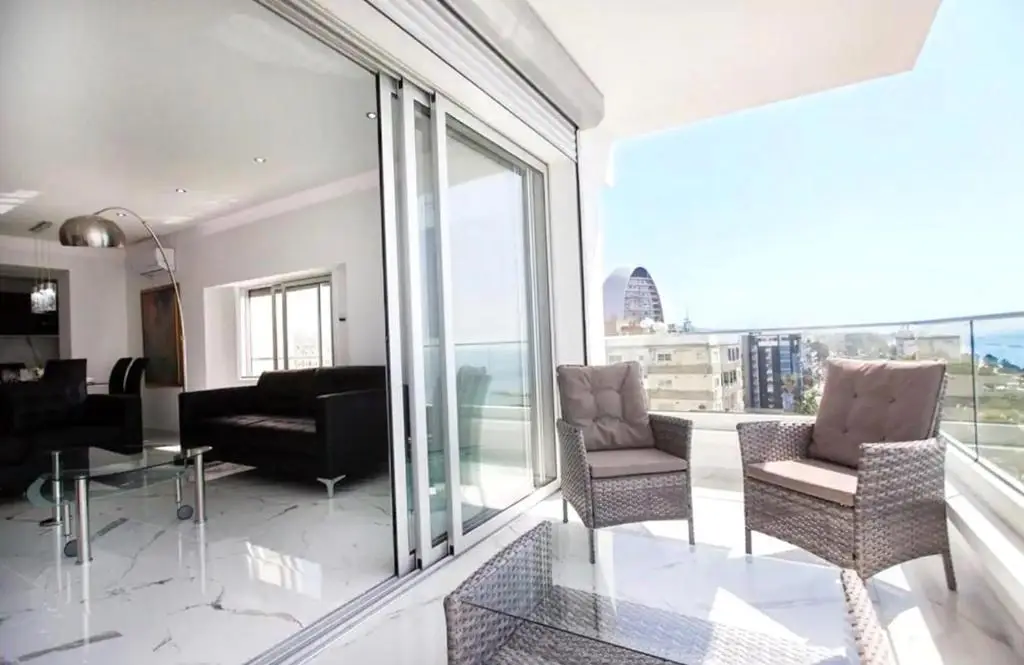 Лимассол: 3Br Seaview Limassol