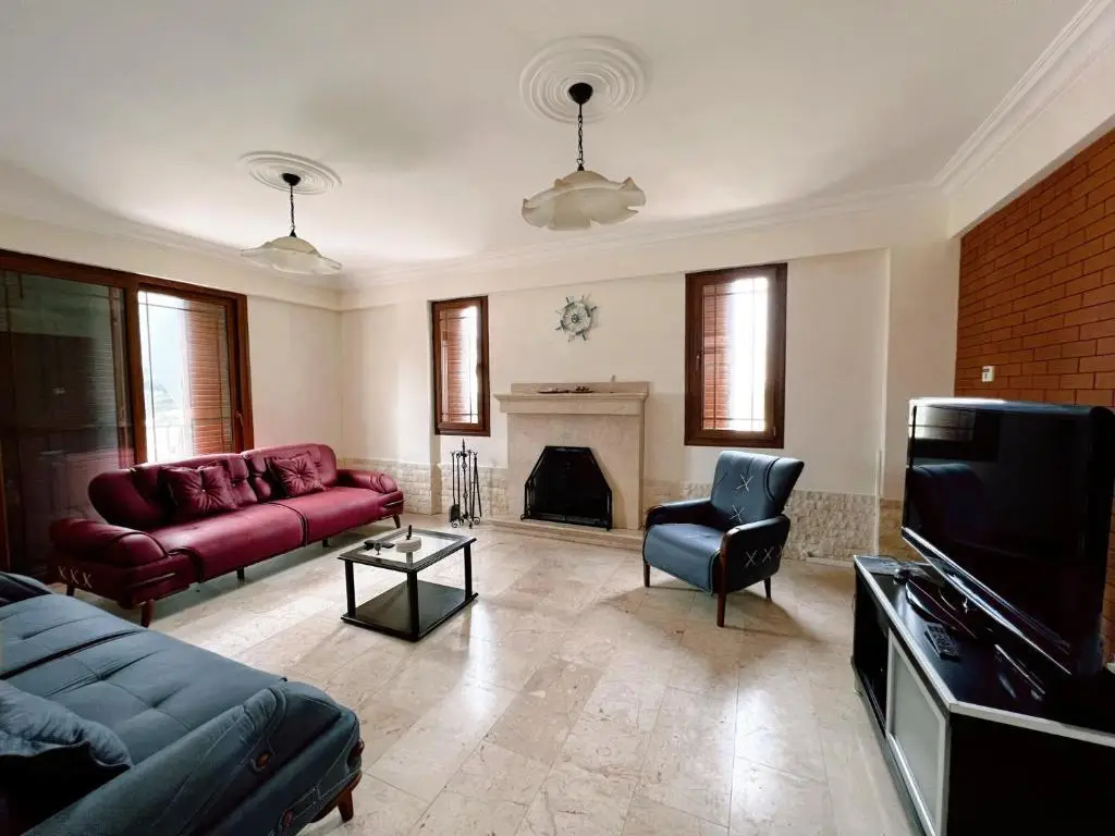 Никосия: Separate Villa With Pool and Garden in Lefkosa