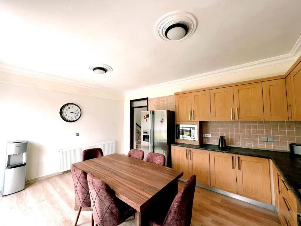 Никосия: Separate Villa With Pool and Garden in Lefkosa