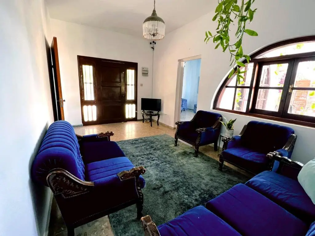 Лапта: Sea View Spacious Private Villa in Lapta