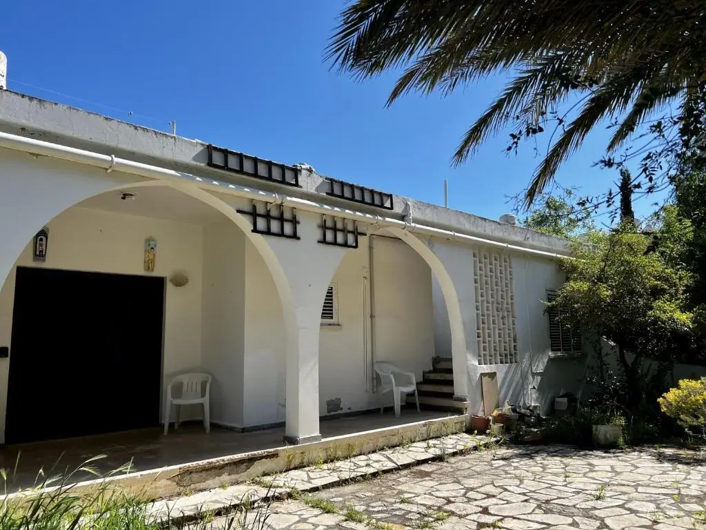Sea View Spacious Private Villa in Lapta — фото 1