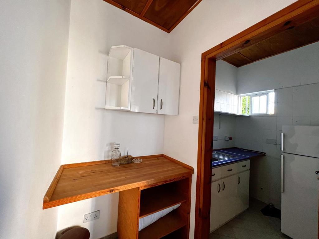 Лапта: Sea View Spacious Private Villa in Lapta