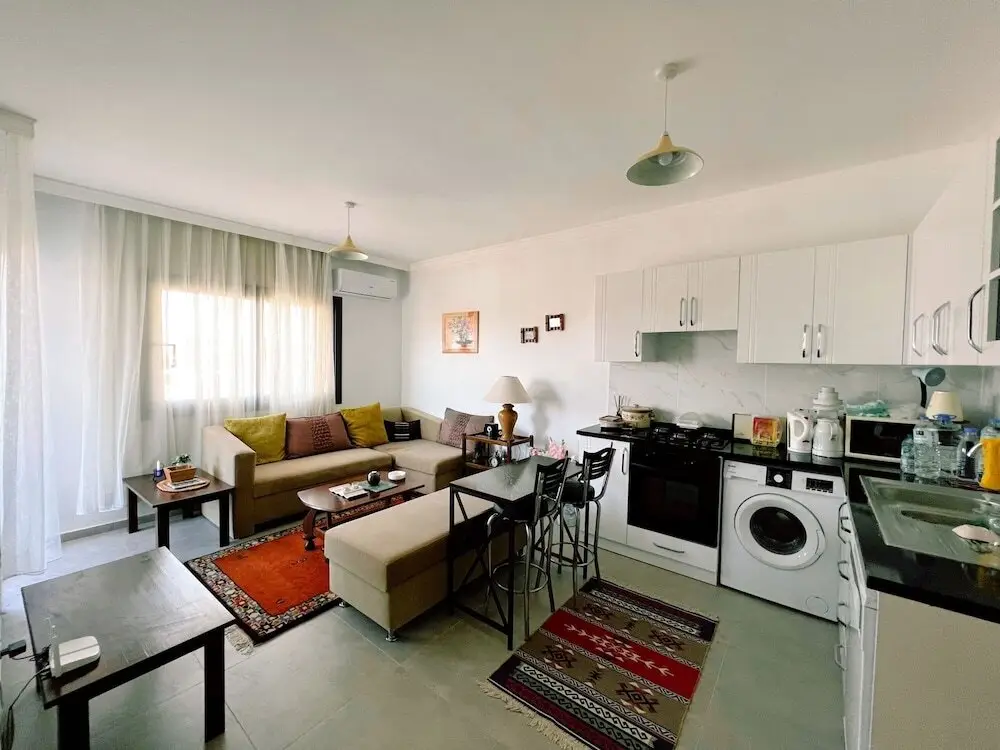 Алсанджак: Convenient Sea View Flat in Central Kyrenia