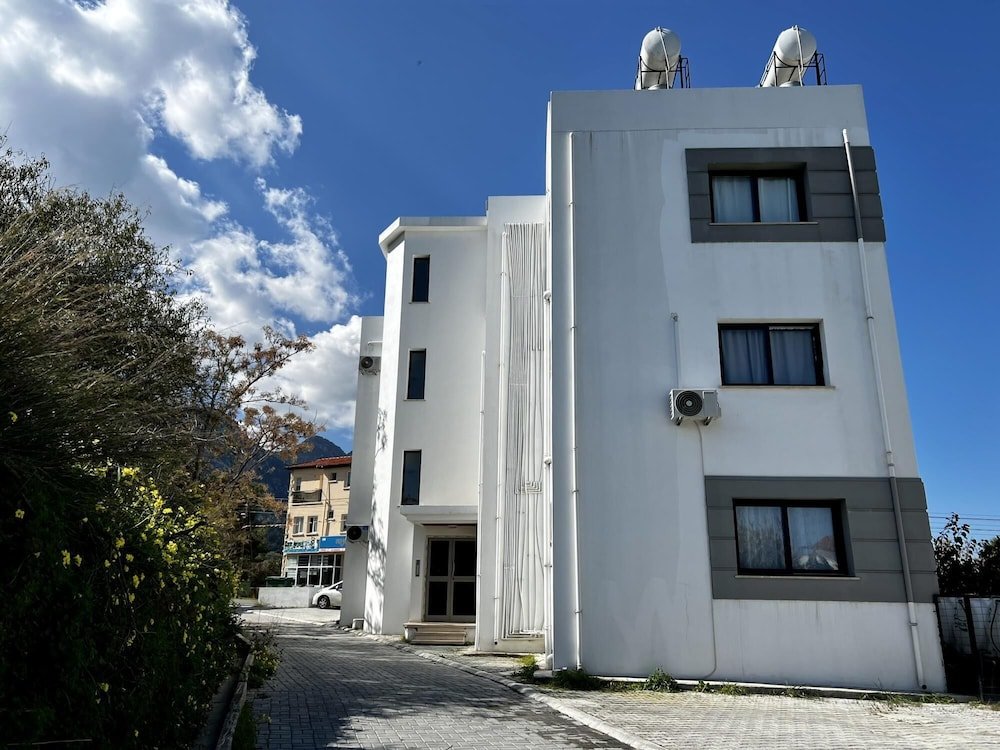 Convenient Sea View Flat in Central Kyrenia — фото 1
