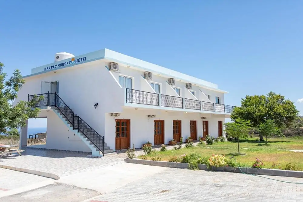 Karpaz Sunset Hotel — фото 1
