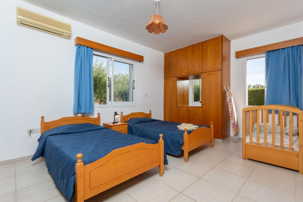 Пейя: Villa Athina