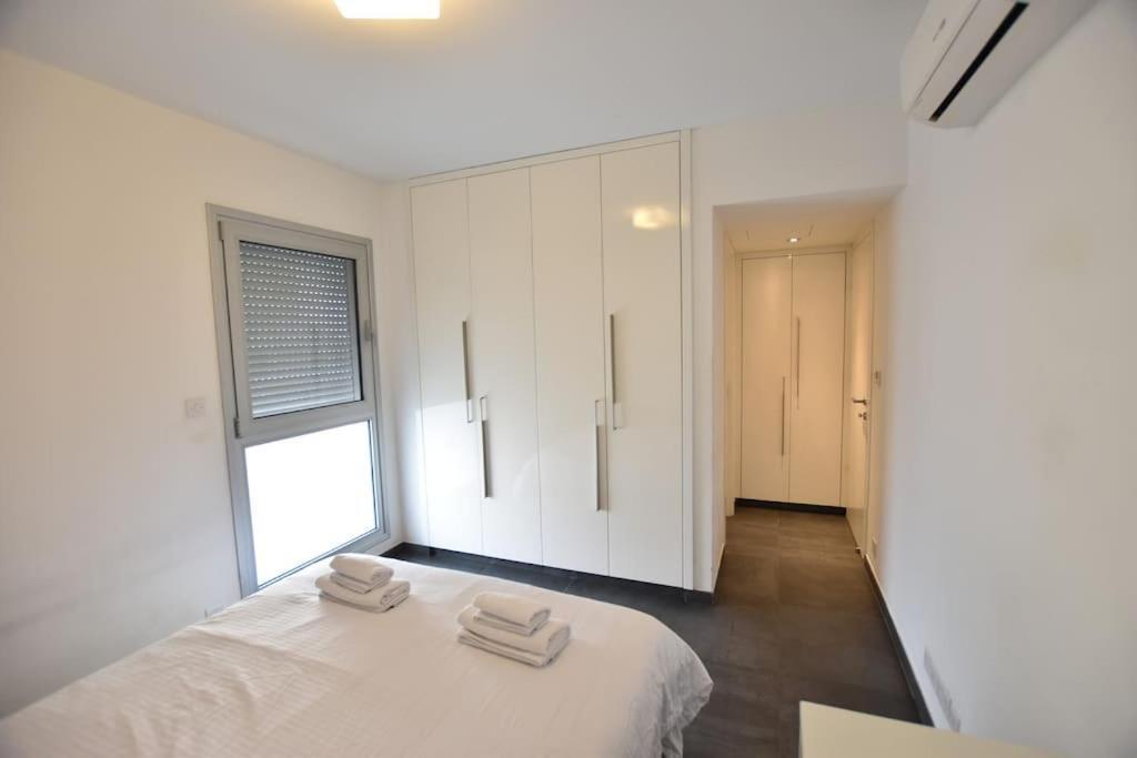 Никосия: Executive apt Nicosia Center free parking/wifi