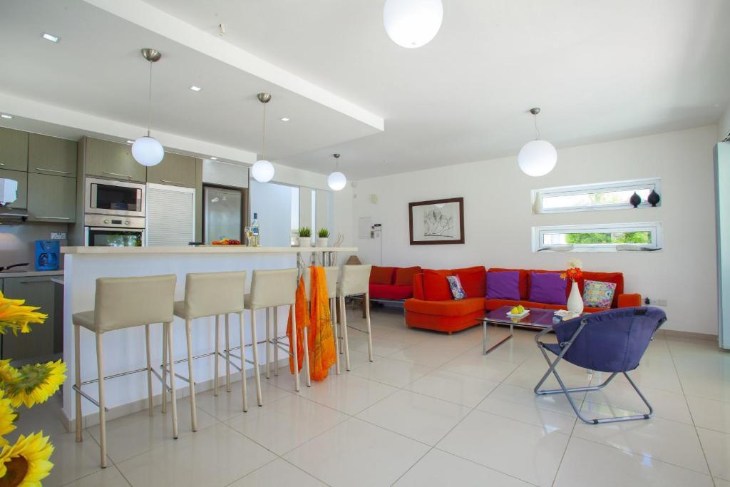 Айя-Напа: Ayia Thekla Seafront Villa Lavender