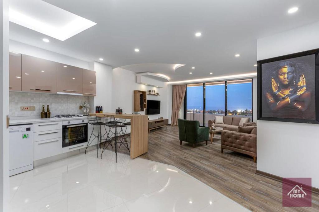 Кирения: Luxury Full Sea & Mountain View Penthouses