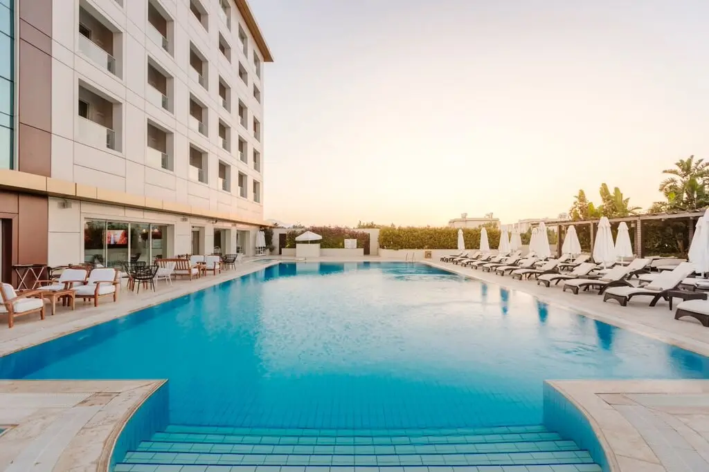 Кирения: Отель Grand Pasha Kyrenia