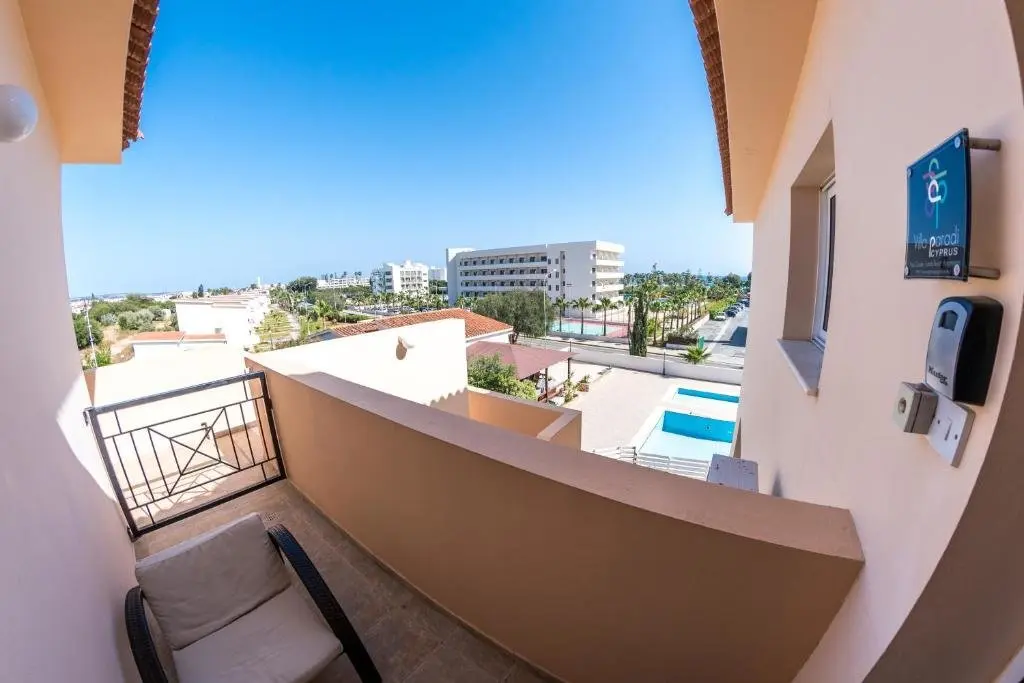 Айя-Напа: Paradi Nissi Golden Sands Apartment