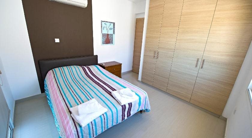 Айя-Напа: Hara Nissi Beach VIllas