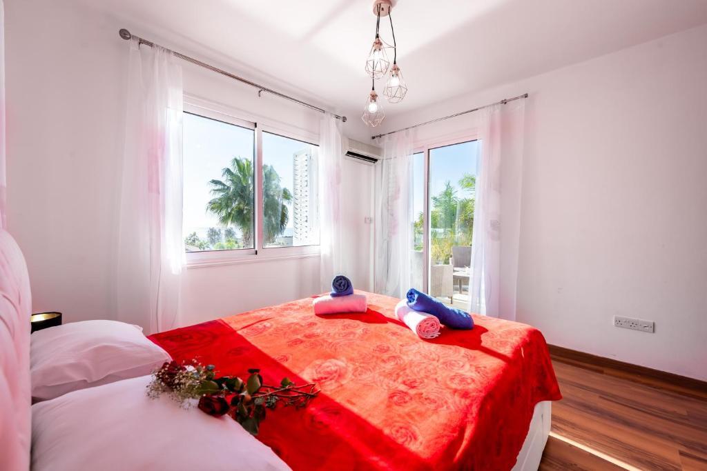 Пейя: Laguna Sunrise by Ezoria Holiday Rentals