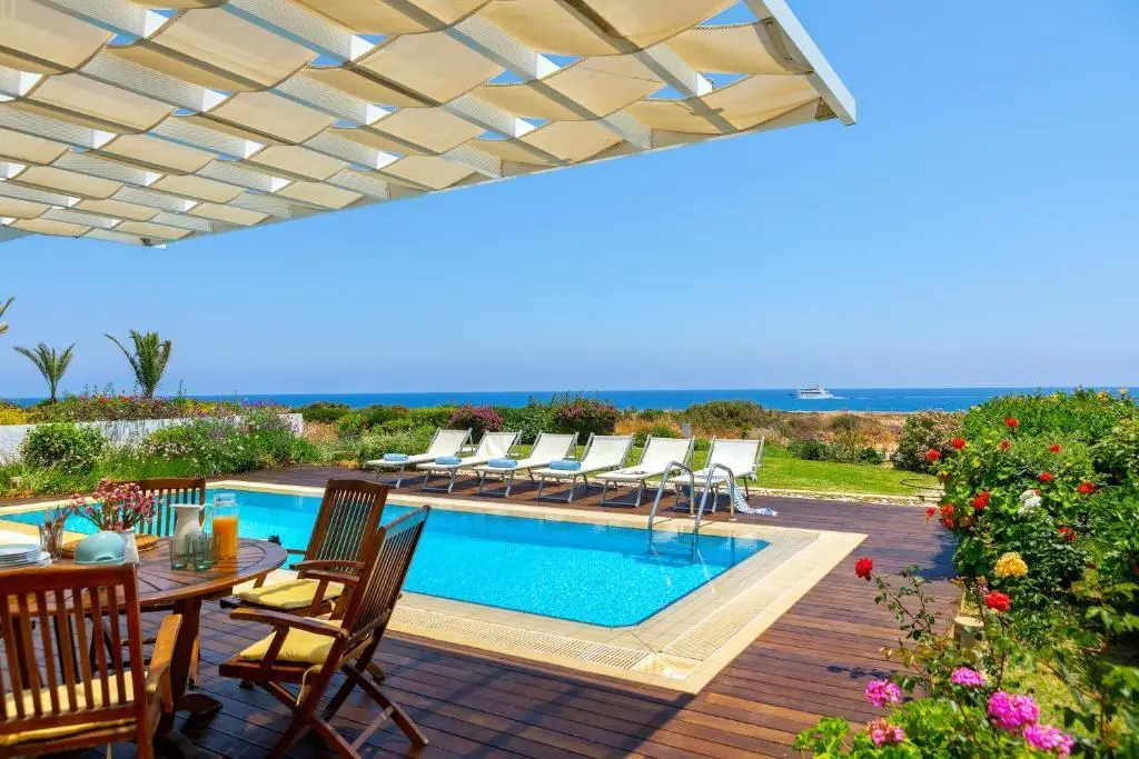 Протарас: Protaras Beachfront Villa Alia