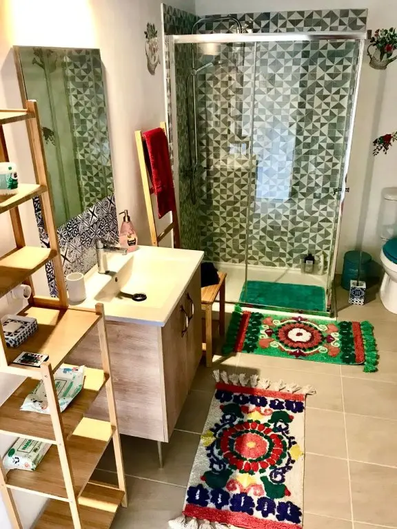 Като-Дрис: Глэмпинг Nirvana Yurts